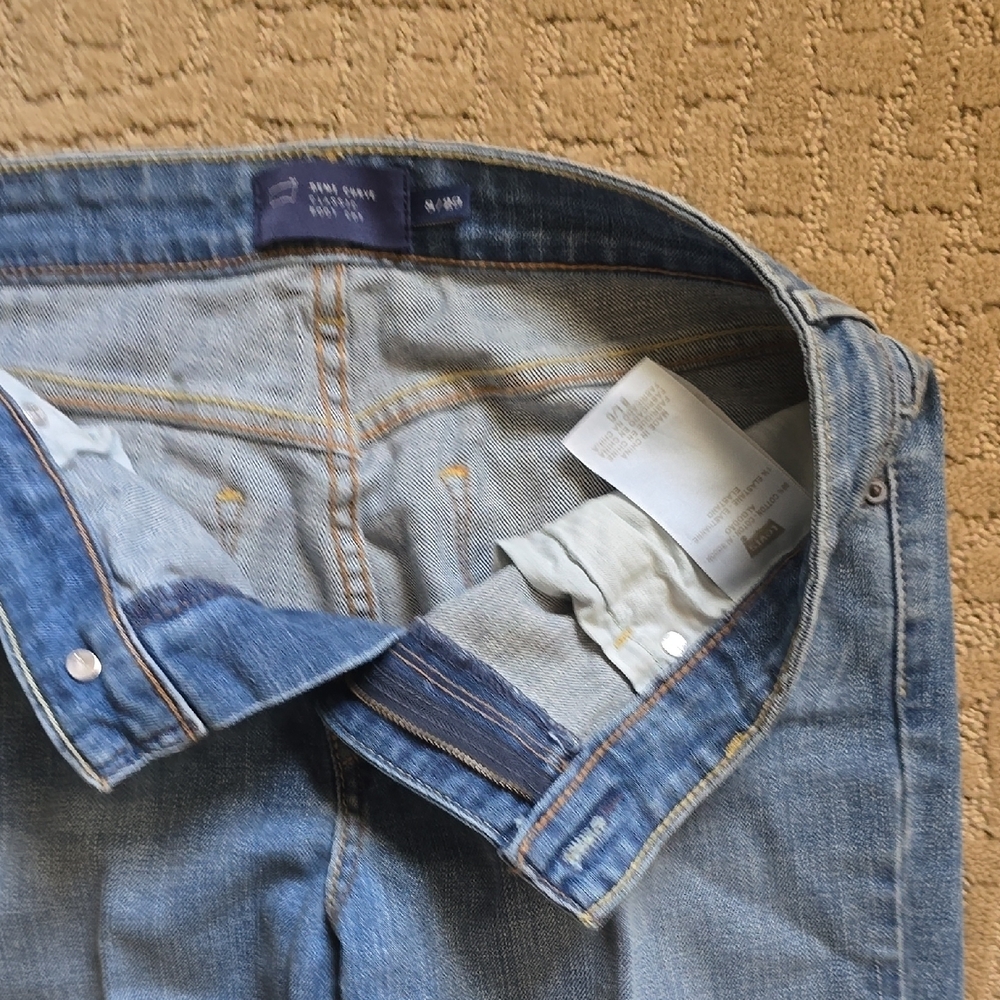 Levi's Demi Curve Bootcut Classic Jeans - Picture 4 of 9